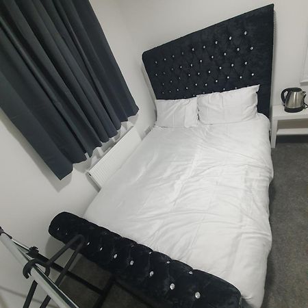 Beautiful Rooms Shaw St And Pine St Бери Экстерьер фото