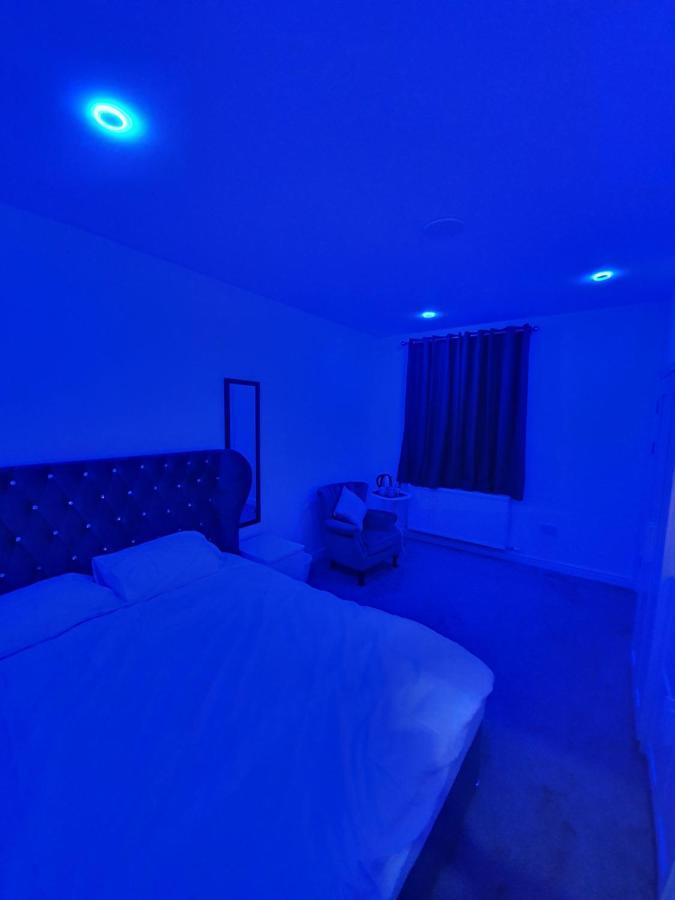 Beautiful Rooms Shaw St And Pine St Бери Экстерьер фото