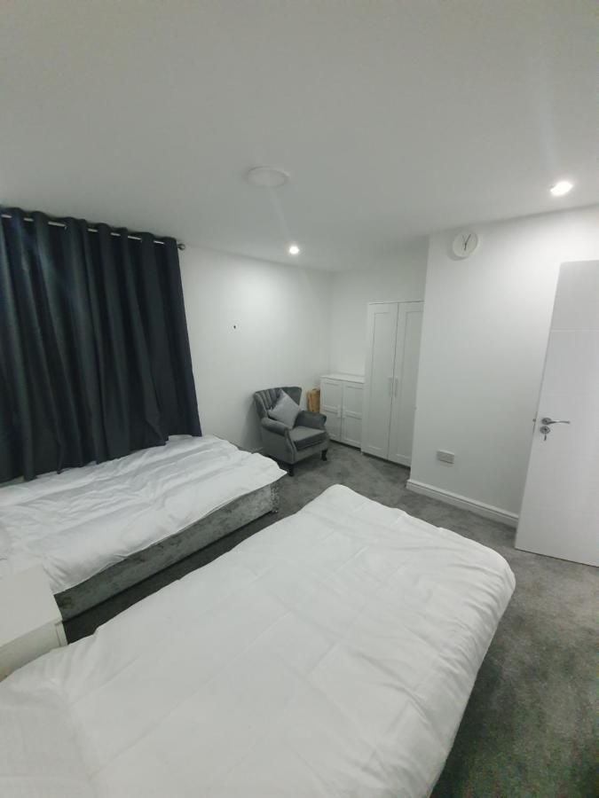 Beautiful Rooms Shaw St And Pine St Бери Экстерьер фото