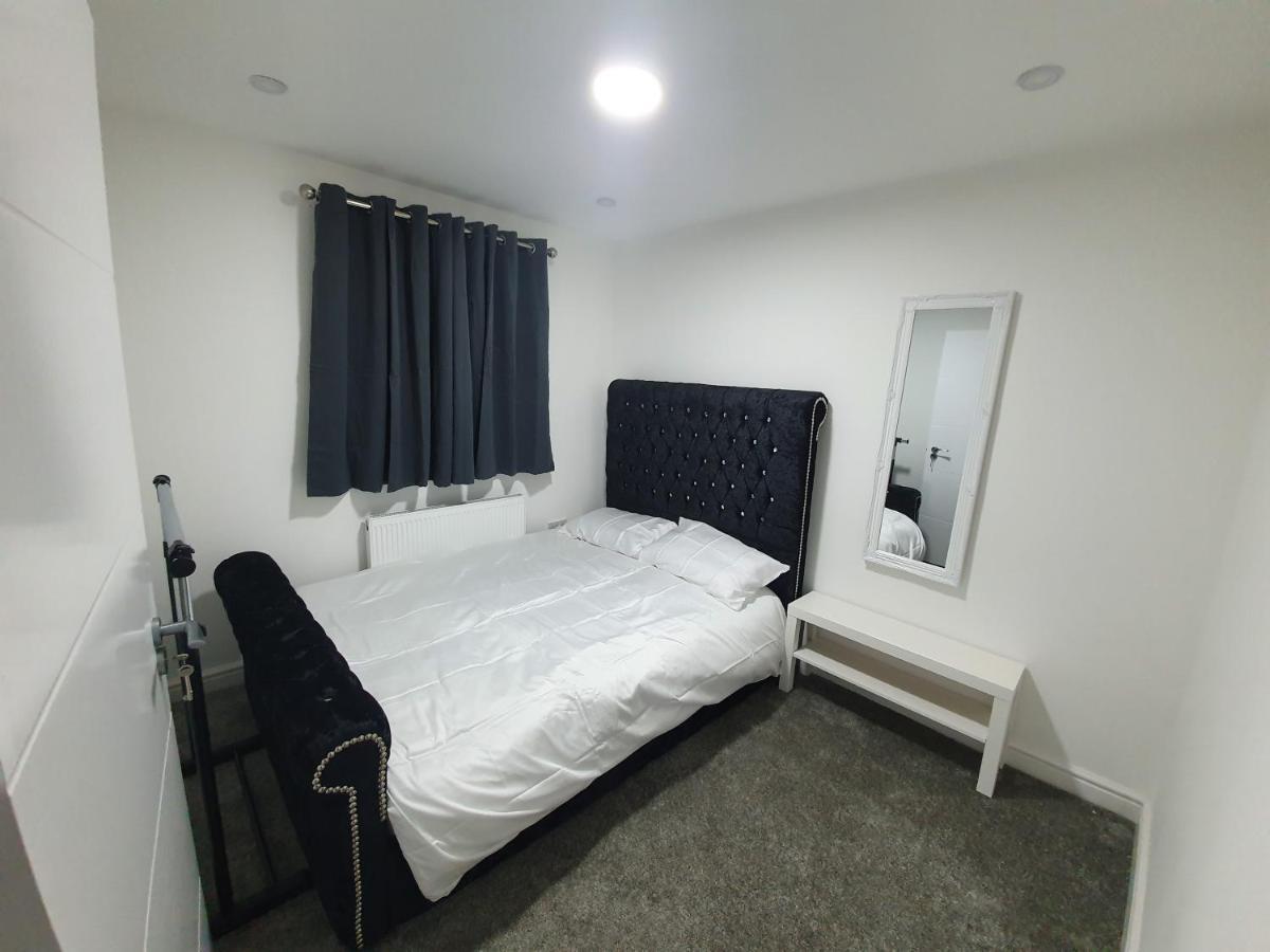 Beautiful Rooms Shaw St And Pine St Бери Экстерьер фото