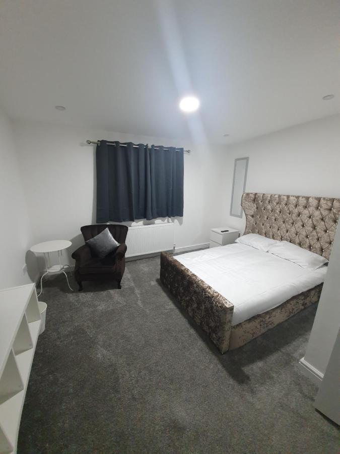 Beautiful Rooms Shaw St And Pine St Бери Экстерьер фото