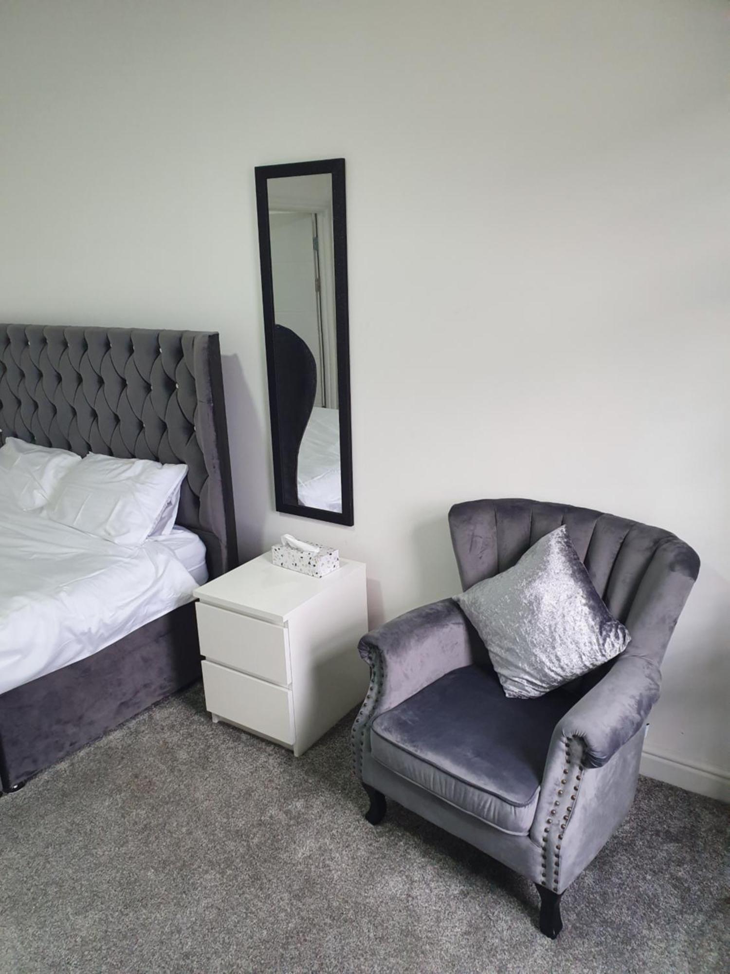 Beautiful Rooms Shaw St And Pine St Бери Номер фото